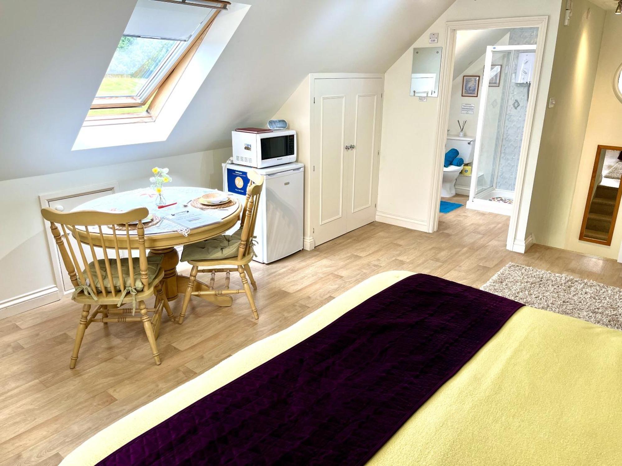 Priors Oak - A Cosy Studio With Countryside Views In Dorset Stalbridge Exteriör bild